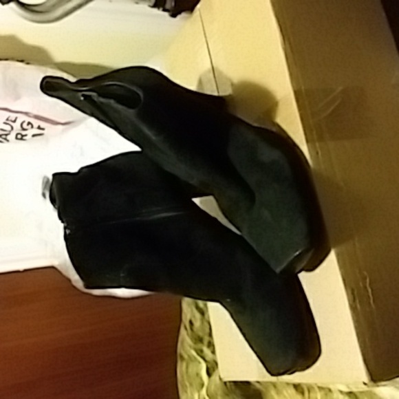 PICCINI Ladies brush suede boots - Picture 2 of 3